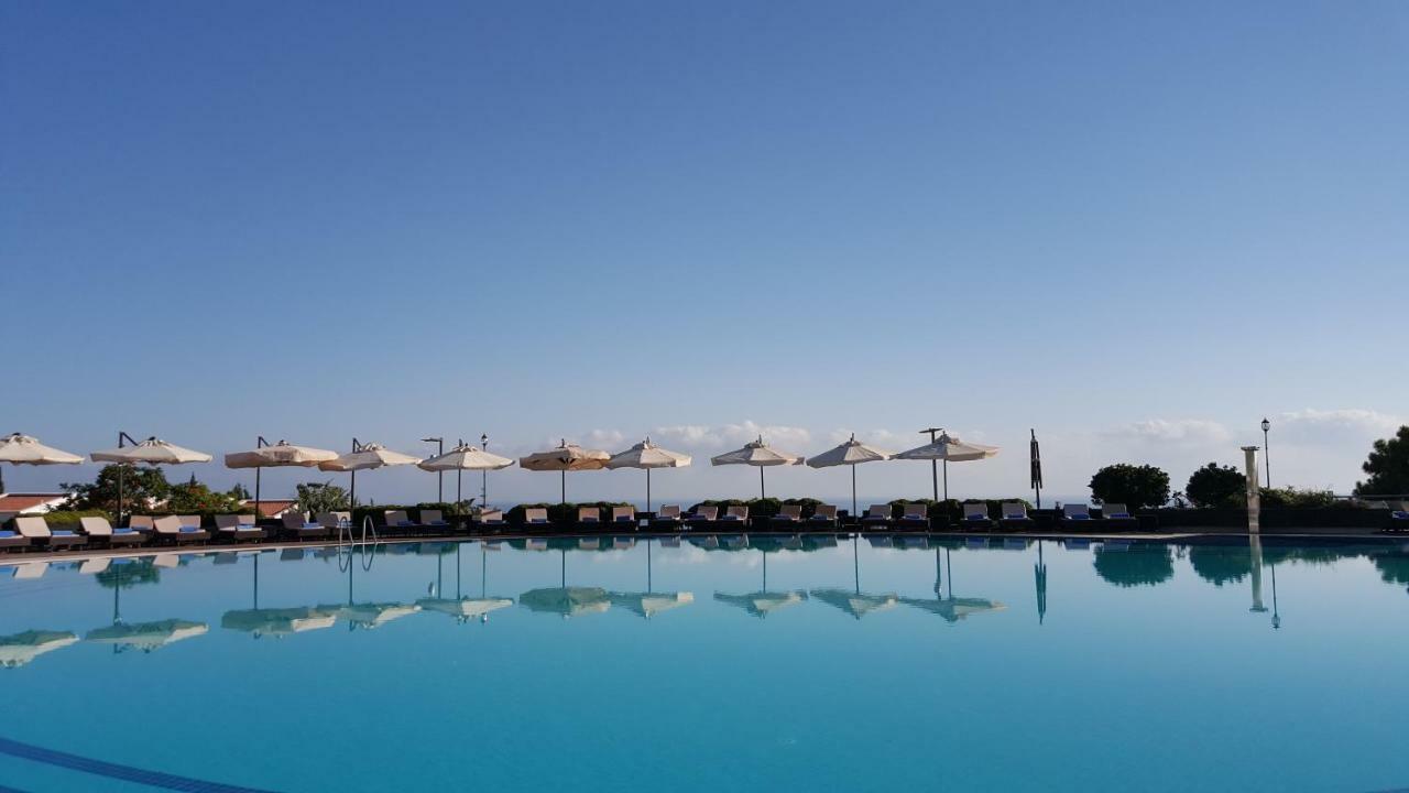 Malpas Hotel Agios Epiktitos Extérieur photo
