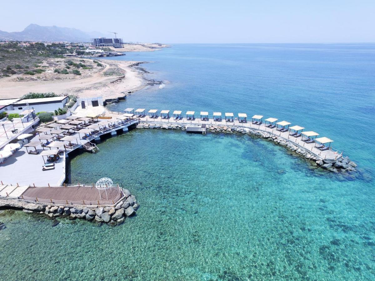 Malpas Hotel Agios Epiktitos Extérieur photo