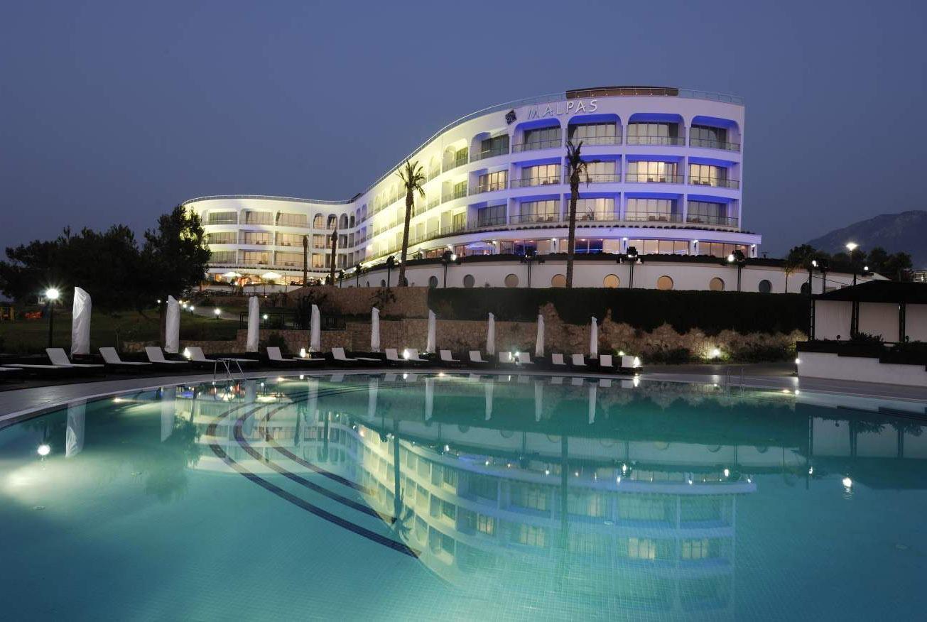 Malpas Hotel Agios Epiktitos Extérieur photo